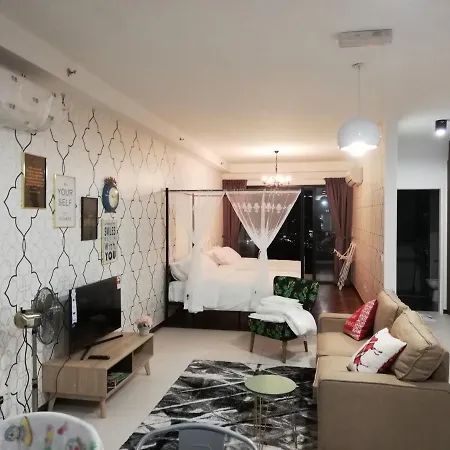 Seaview Landmark Studio Homestay At Gurney 无敌海景套房 Tanjung Tokong Exterior photo